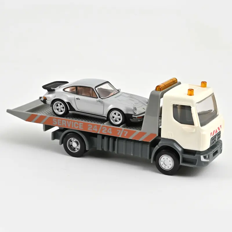 Dépanneuse et Porsche 911
