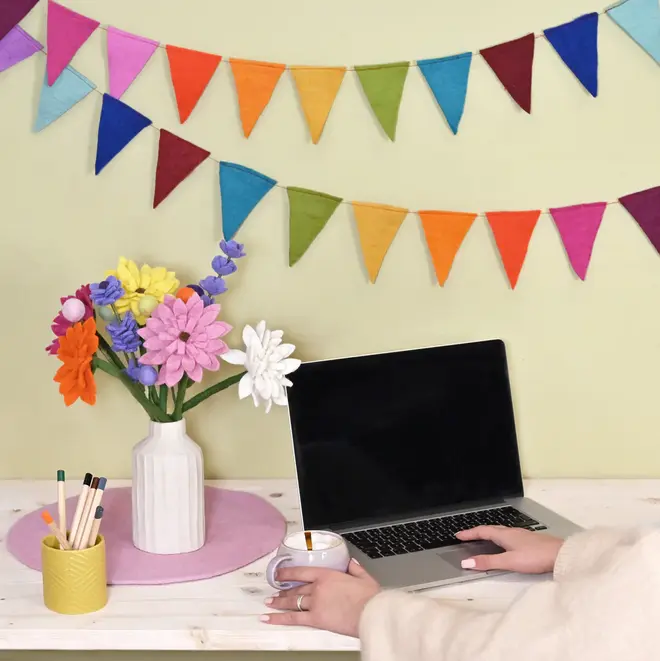 Guirlande de décoration en feutrine de laine Multicolore