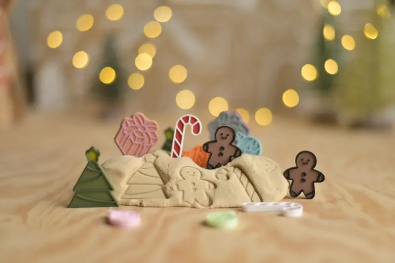 Kiddi Magic Mini's Loose parts jeu sensoriel Noël -Lot de 12