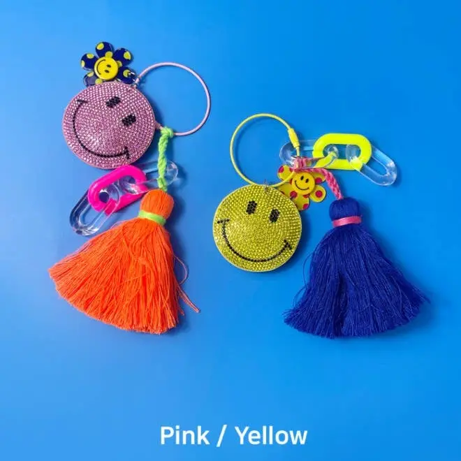 Porte-clés smiley pailleté et marguerite - Cadeau idéal