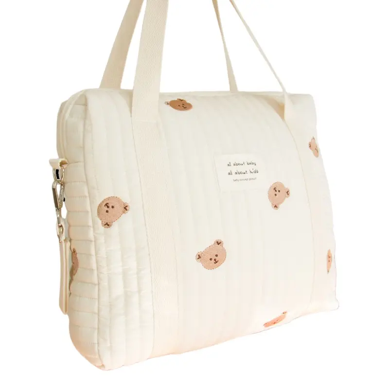 Sac Maternité Bébé Romy en Coton Matelassé Brodé – Léger, 24 L