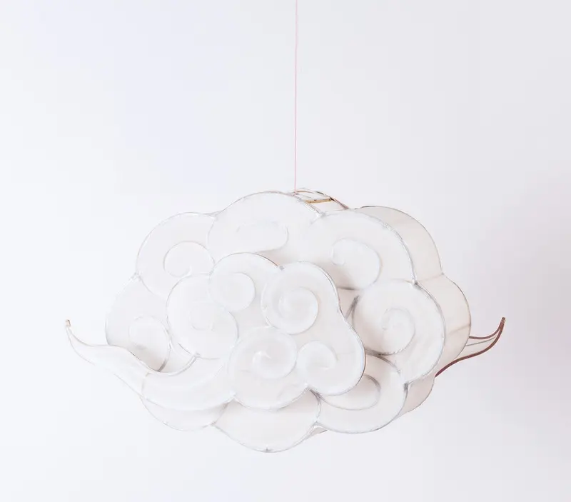 Suspension nuage blanc bambou et soie fait main - L