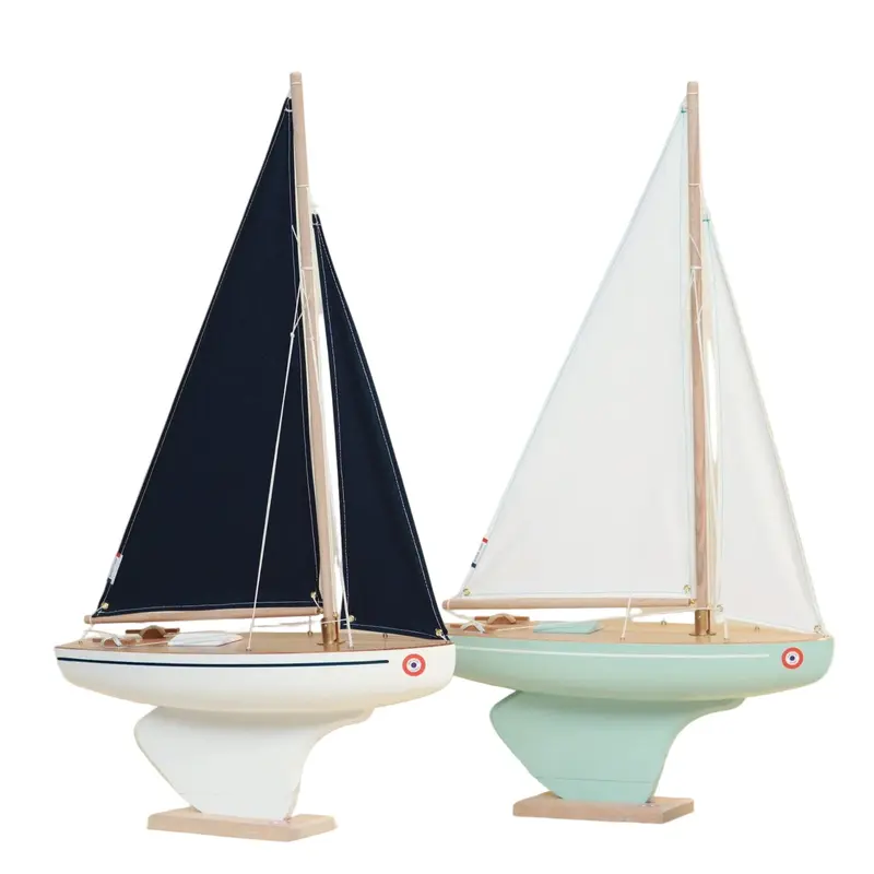 Voilier Le Beajour - 40 cm