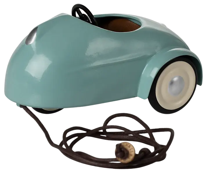 Voiture à tirer bleue